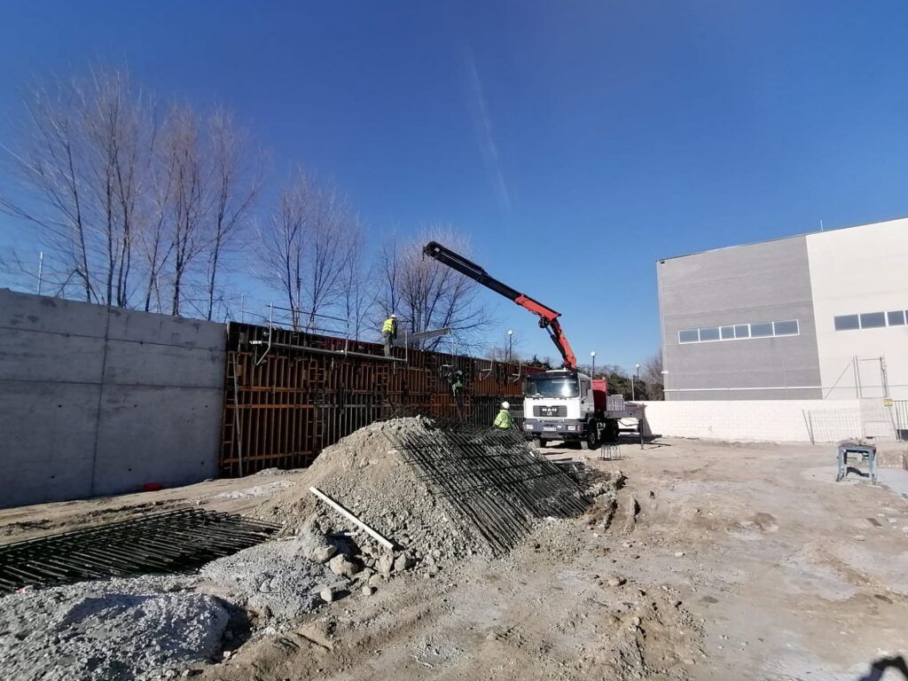 Gesnave construcción plataforma logística en Pinto