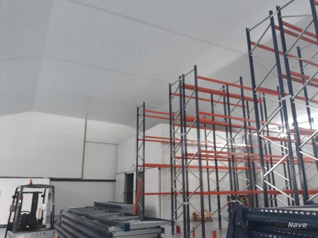 Construcción zona de almacén