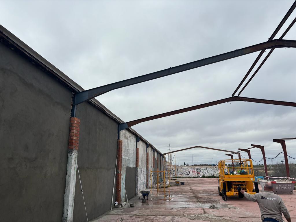 Nave lleve en mano empres de efectos especiales en Zaragoza