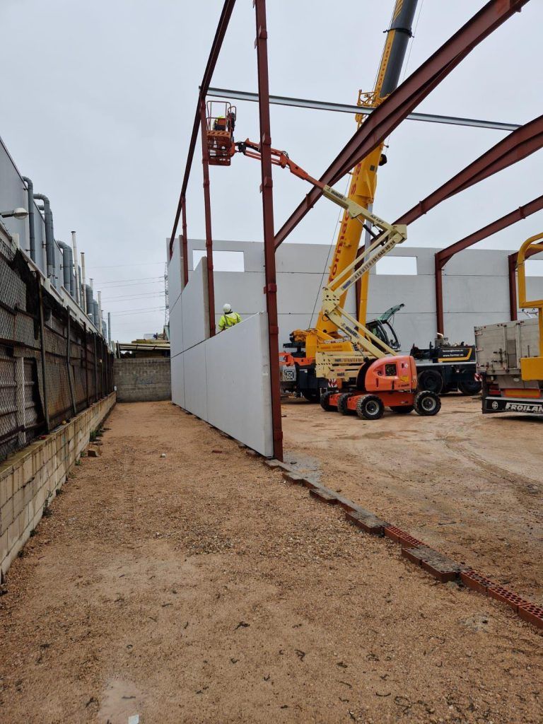 Detalle de nave industrial en Zaragoza