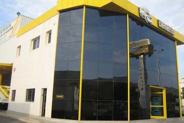 Construcción de la central de la empresa Furgonetas Demetrio en Murcia